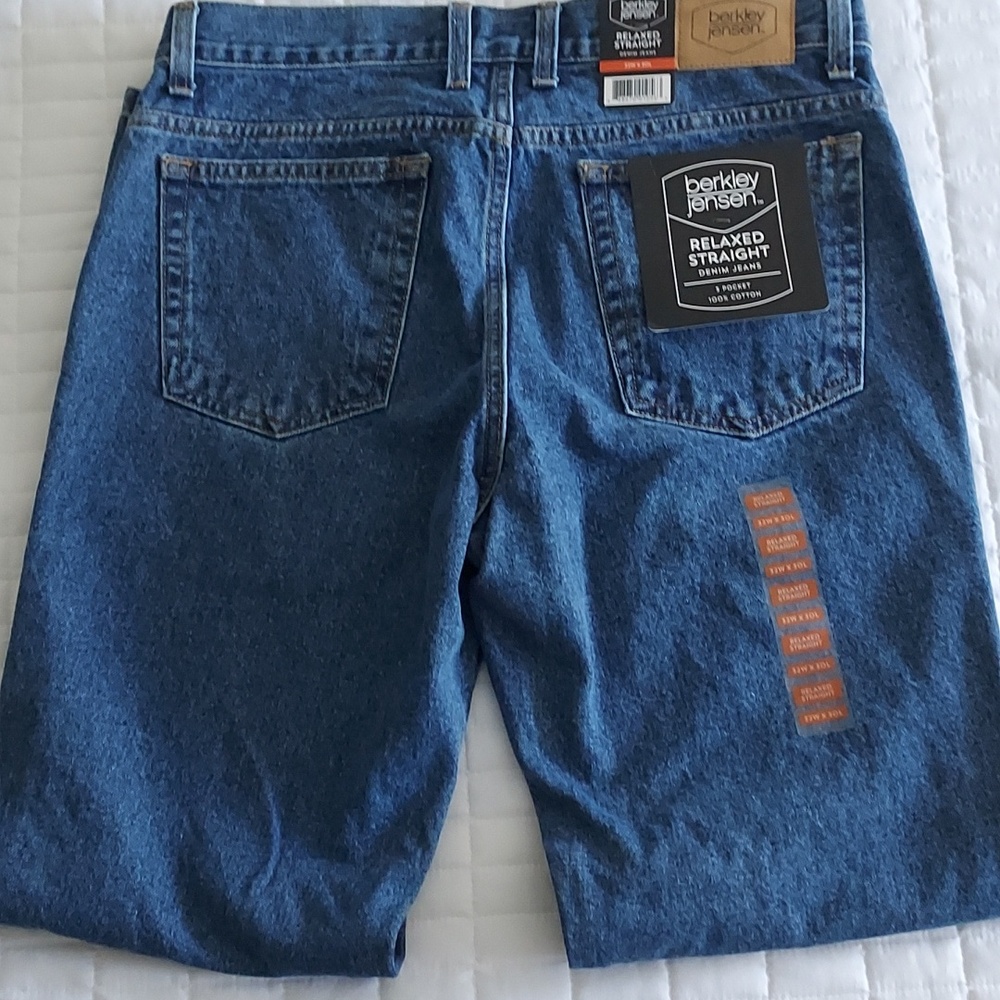 NWT Men's 32x30 Berkley Jensen Relaxed Straight Lt Stonewash 5 Pocket Jeans
